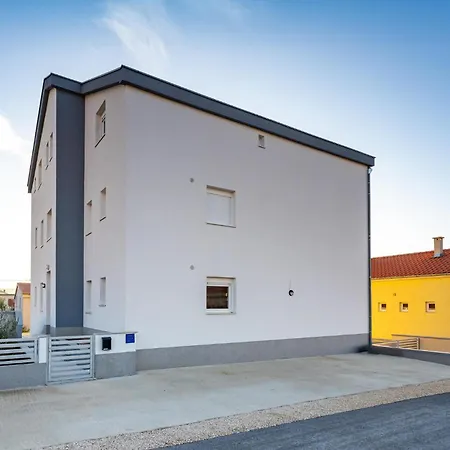 Stunning In * 格基卡琳